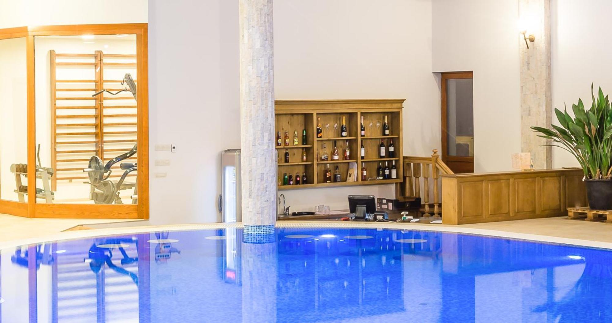 Dacii Liberi Resort And Spa Petrova Buitenkant foto